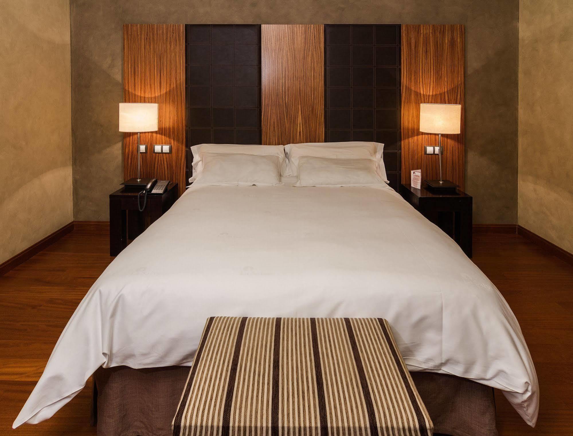 Hotel & Spa La Salve Torrijos Eksteriør billede