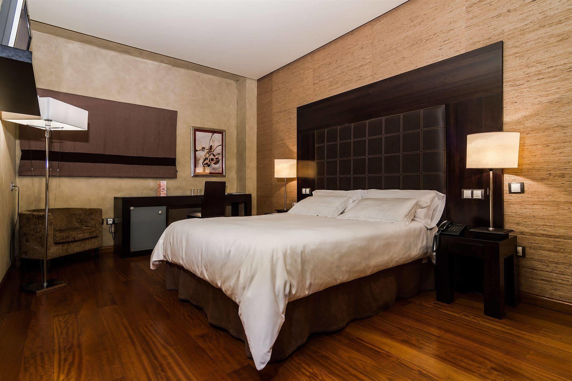 Hotel & Spa La Salve Torrijos Eksteriør billede